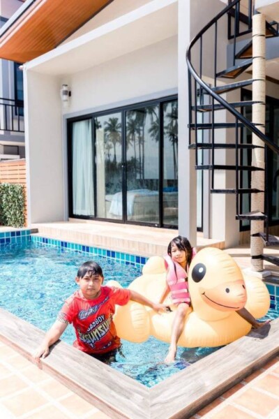 Sichon-PoolVilla.com บ้านพักพูลวิลล่าหรูติดทะเล (25)